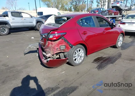 2018 Toyota Yaris Ia из США, поврежденный, VIN 3MYDLBYV1JY317976